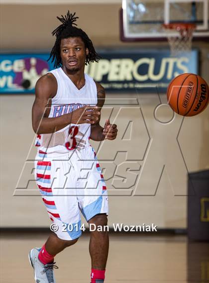 Thumbnail 3 in Grapevine Faith Christian vs. Hirschi (Fantasy of Lights) photogallery.