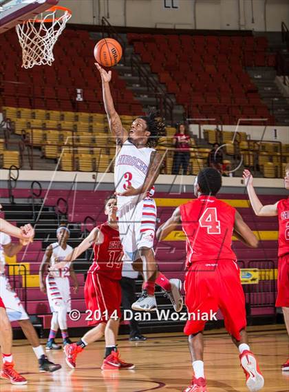 Thumbnail 1 in Grapevine Faith Christian vs. Hirschi (Fantasy of Lights) photogallery.