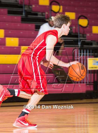 Thumbnail 3 in Grapevine Faith Christian vs. Hirschi (Fantasy of Lights) photogallery.