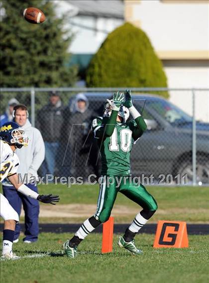 Thumbnail 1 in Mt. St. Michael @ Holy Trinity (CHSFL Class AAA Quarterfinal) photogallery.