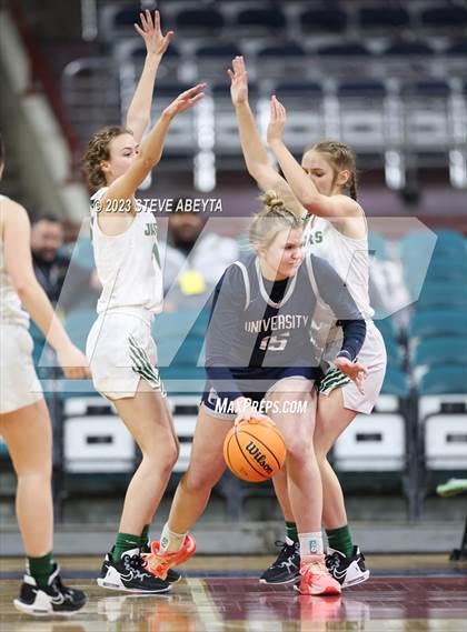 Thumbnail 2 in D'Evelyn vs. University (CHSAA 4A Semifinal) photogallery.