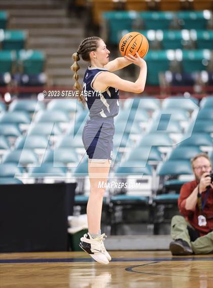 Thumbnail 1 in D'Evelyn vs. University (CHSAA 4A Semifinal) photogallery.