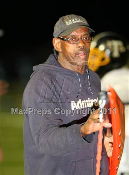 Thumbnail 3 in Verbum Dei vs. Bosco Tech photogallery.
