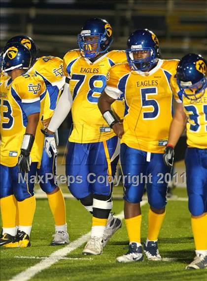 Thumbnail 2 in Verbum Dei vs. Bosco Tech photogallery.