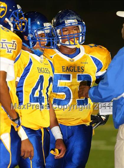 Thumbnail 1 in Verbum Dei vs. Bosco Tech photogallery.
