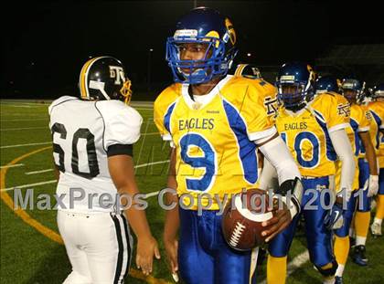Thumbnail 2 in Verbum Dei vs. Bosco Tech photogallery.