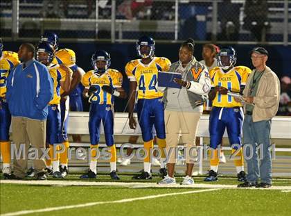 Thumbnail 1 in Verbum Dei vs. Bosco Tech photogallery.