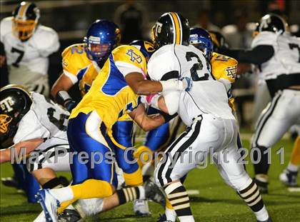 Thumbnail 3 in Verbum Dei vs. Bosco Tech photogallery.