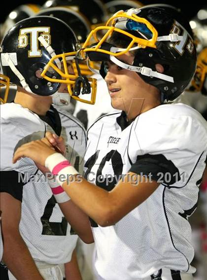 Thumbnail 1 in Verbum Dei vs. Bosco Tech photogallery.