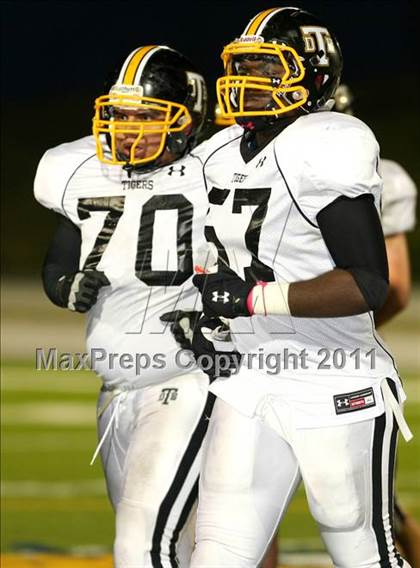 Thumbnail 2 in Verbum Dei vs. Bosco Tech photogallery.
