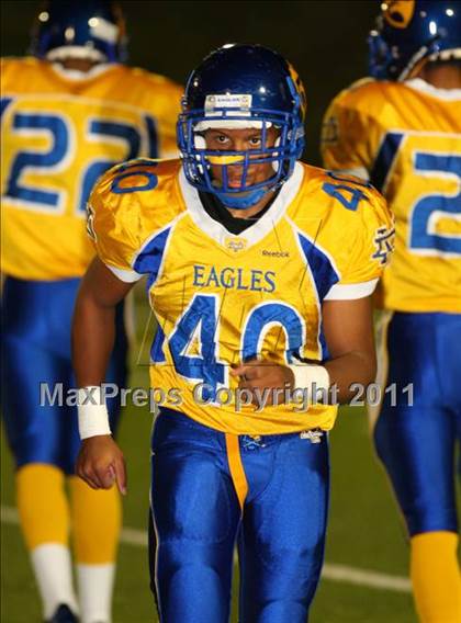 Thumbnail 1 in Verbum Dei vs. Bosco Tech photogallery.
