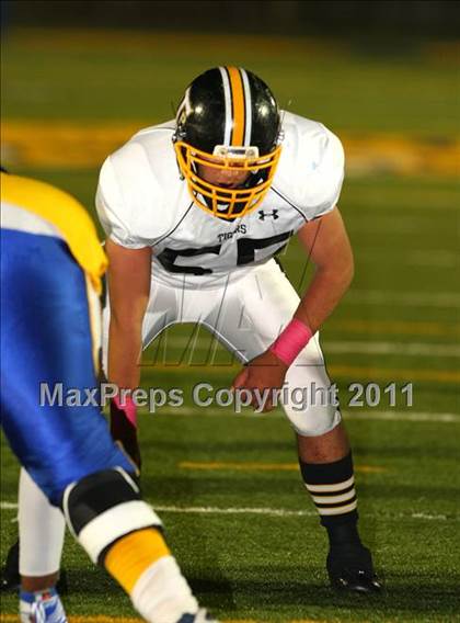 Thumbnail 1 in Verbum Dei vs. Bosco Tech photogallery.
