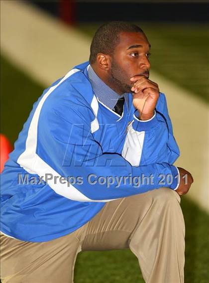 Thumbnail 1 in Verbum Dei vs. Bosco Tech photogallery.