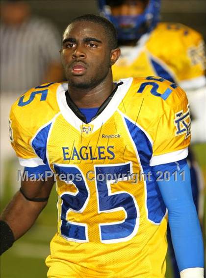 Thumbnail 2 in Verbum Dei vs. Bosco Tech photogallery.
