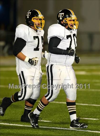 Thumbnail 2 in Verbum Dei vs. Bosco Tech photogallery.