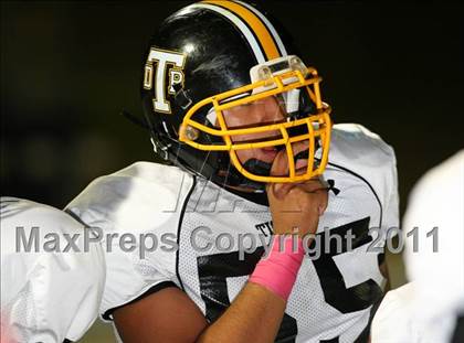 Thumbnail 1 in Verbum Dei vs. Bosco Tech photogallery.