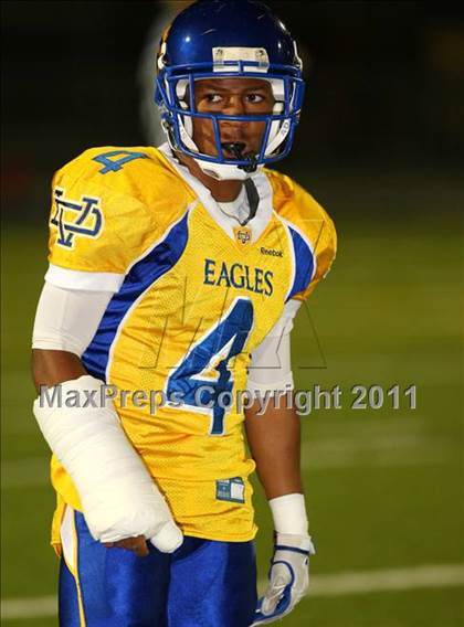 Thumbnail 3 in Verbum Dei vs. Bosco Tech photogallery.