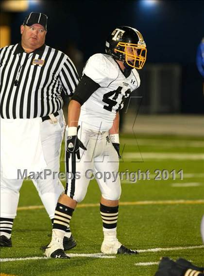 Thumbnail 3 in Verbum Dei vs. Bosco Tech photogallery.