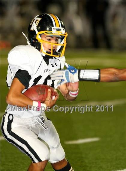 Thumbnail 2 in Verbum Dei vs. Bosco Tech photogallery.