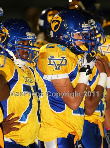 Thumbnail 2 in Verbum Dei vs. Bosco Tech photogallery.