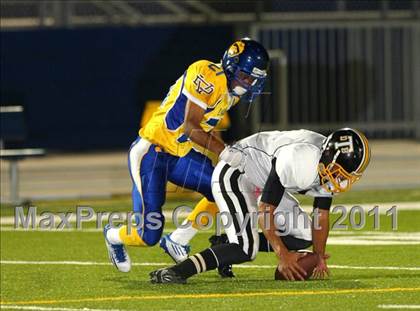 Thumbnail 3 in Verbum Dei vs. Bosco Tech photogallery.