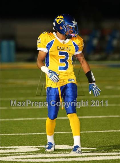 Thumbnail 1 in Verbum Dei vs. Bosco Tech photogallery.