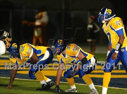 Thumbnail 2 in Verbum Dei vs. Bosco Tech photogallery.