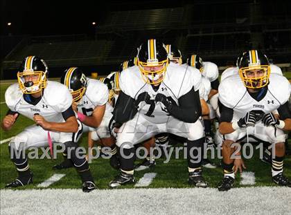 Thumbnail 1 in Verbum Dei vs. Bosco Tech photogallery.