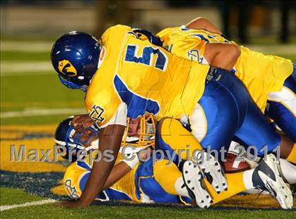 Thumbnail 2 in Verbum Dei vs. Bosco Tech photogallery.