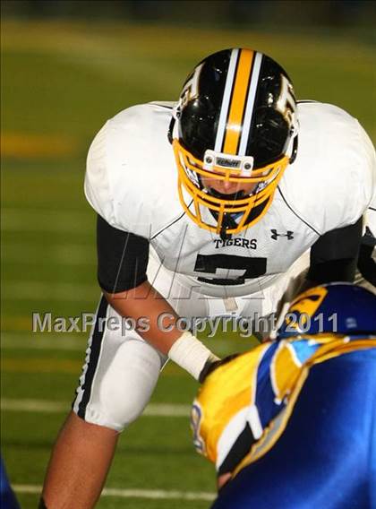 Thumbnail 3 in Verbum Dei vs. Bosco Tech photogallery.