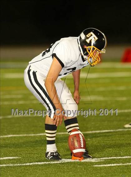 Thumbnail 2 in Verbum Dei vs. Bosco Tech photogallery.