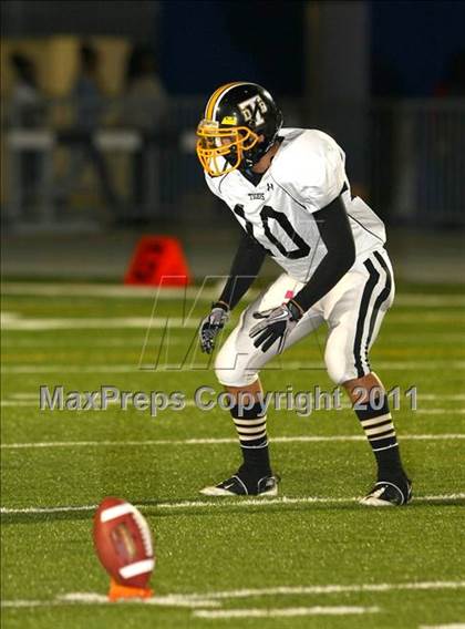 Thumbnail 2 in Verbum Dei vs. Bosco Tech photogallery.