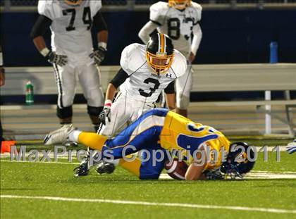 Thumbnail 2 in Verbum Dei vs. Bosco Tech photogallery.