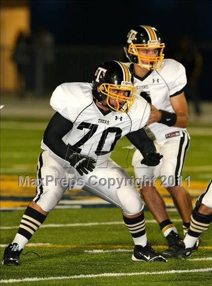 Thumbnail 3 in Verbum Dei vs. Bosco Tech photogallery.