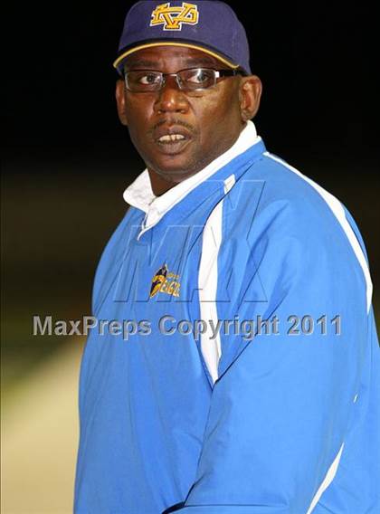 Thumbnail 2 in Verbum Dei vs. Bosco Tech photogallery.