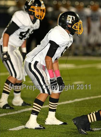 Thumbnail 2 in Verbum Dei vs. Bosco Tech photogallery.