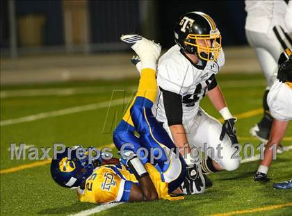 Thumbnail 3 in Verbum Dei vs. Bosco Tech photogallery.