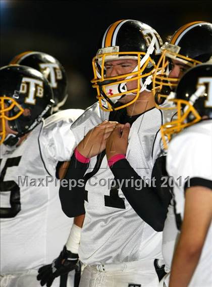 Thumbnail 2 in Verbum Dei vs. Bosco Tech photogallery.