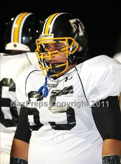 Thumbnail 3 in Verbum Dei vs. Bosco Tech photogallery.