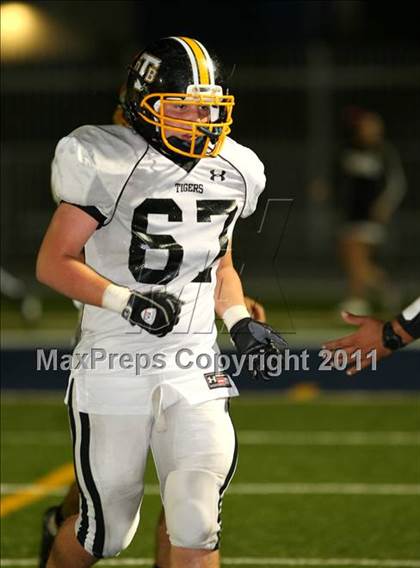 Thumbnail 2 in Verbum Dei vs. Bosco Tech photogallery.