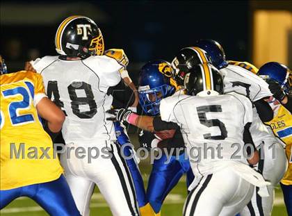 Thumbnail 3 in Verbum Dei vs. Bosco Tech photogallery.