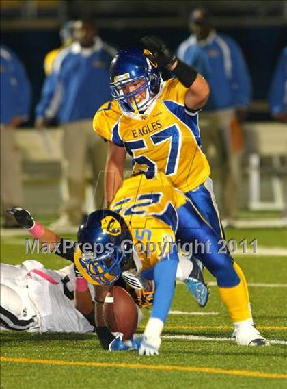 Thumbnail 3 in Verbum Dei vs. Bosco Tech photogallery.