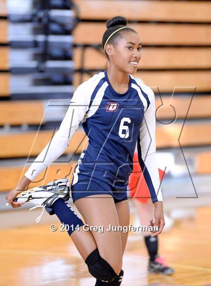 Thumbnail 2 in Carondelet vs. Dublin (Dougherty Valley Tournament) photogallery.