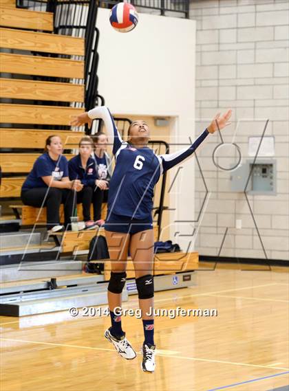 Thumbnail 3 in Carondelet vs. Dublin (Dougherty Valley Tournament) photogallery.