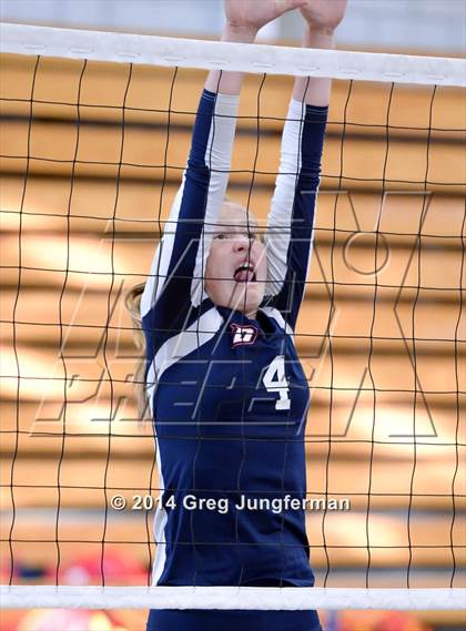 Thumbnail 2 in Carondelet vs. Dublin (Dougherty Valley Tournament) photogallery.