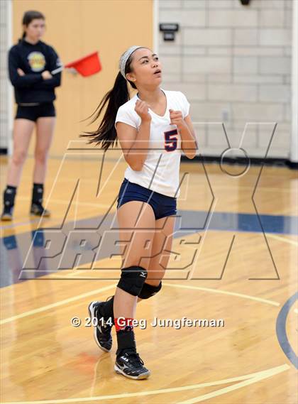Thumbnail 2 in Carondelet vs. Dublin (Dougherty Valley Tournament) photogallery.