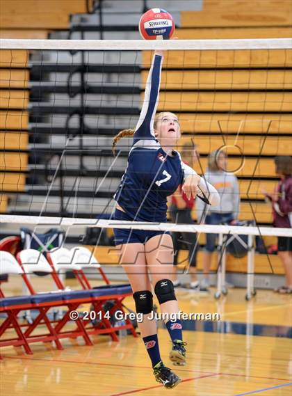 Thumbnail 3 in Carondelet vs. Dublin (Dougherty Valley Tournament) photogallery.