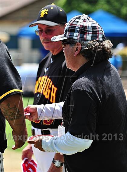 Thumbnail 2 in Temecula Prep vs. Firebaugh (CIF SS D7 Final) photogallery.