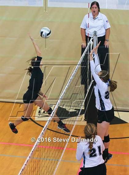Thumbnail 1 in St. Mary's Dominican vs. St. Thomas Aquinas (Catholic League Tournament) photogallery.