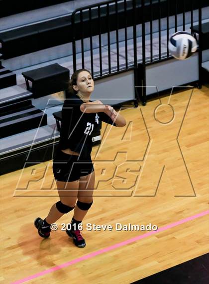Thumbnail 1 in St. Mary's Dominican vs. St. Thomas Aquinas (Catholic League Tournament) photogallery.